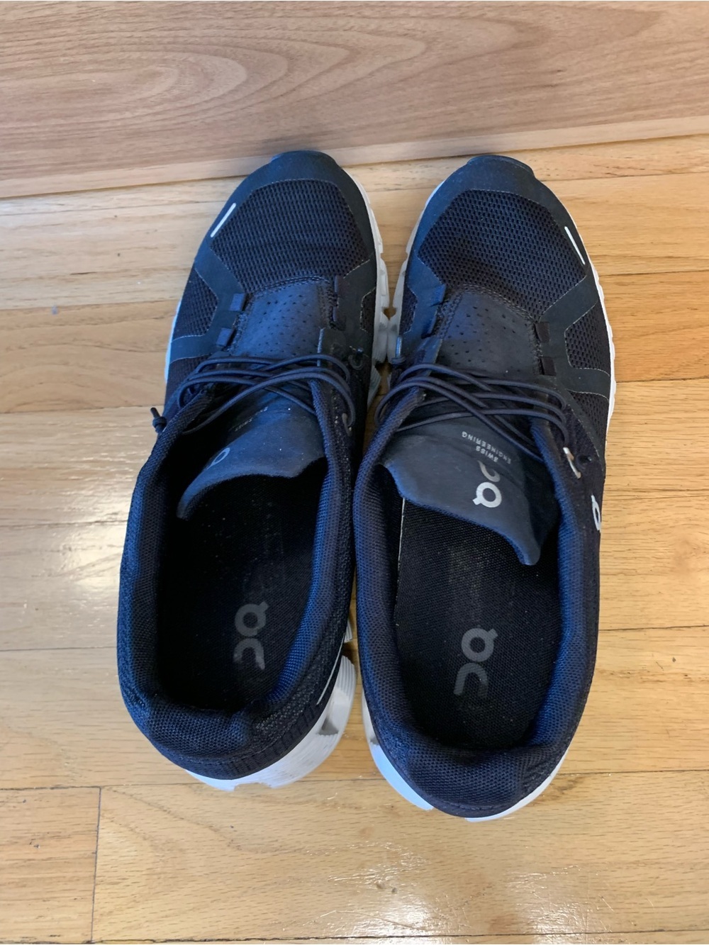 On Cloud Black Women's Sneakers - Size 9.5 - Picture 6 of 8